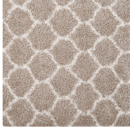 Solvea Moroccan Trellis 5x8 Shag Area Rug in Beige and Ivory