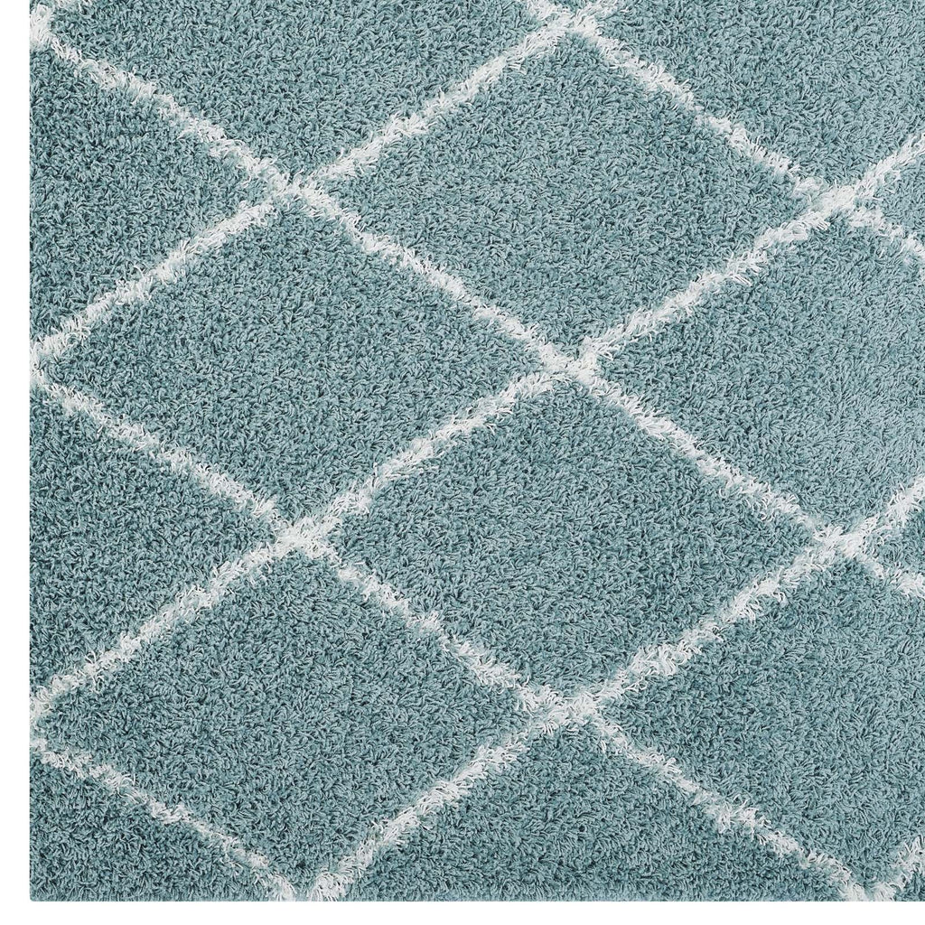 Toryn Diamond Lattice 5x8 Shag Area Rug in Aqua Blue and Ivory