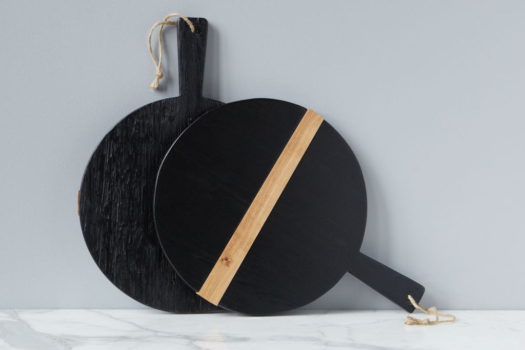 Black Round Mod Charcuterie Board