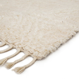 Jaipur Living Akka Hand-Knotted Solid Cream Area Rug