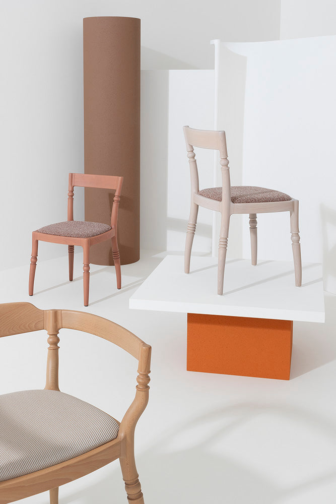 Toccata 530, Lacquered Beech, Select Fabric