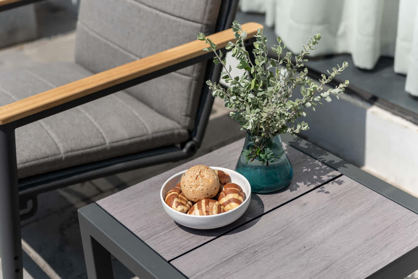 Urbanite 1-Piece Rust-Free Aluminum and Duraboard Square Patio Side Table