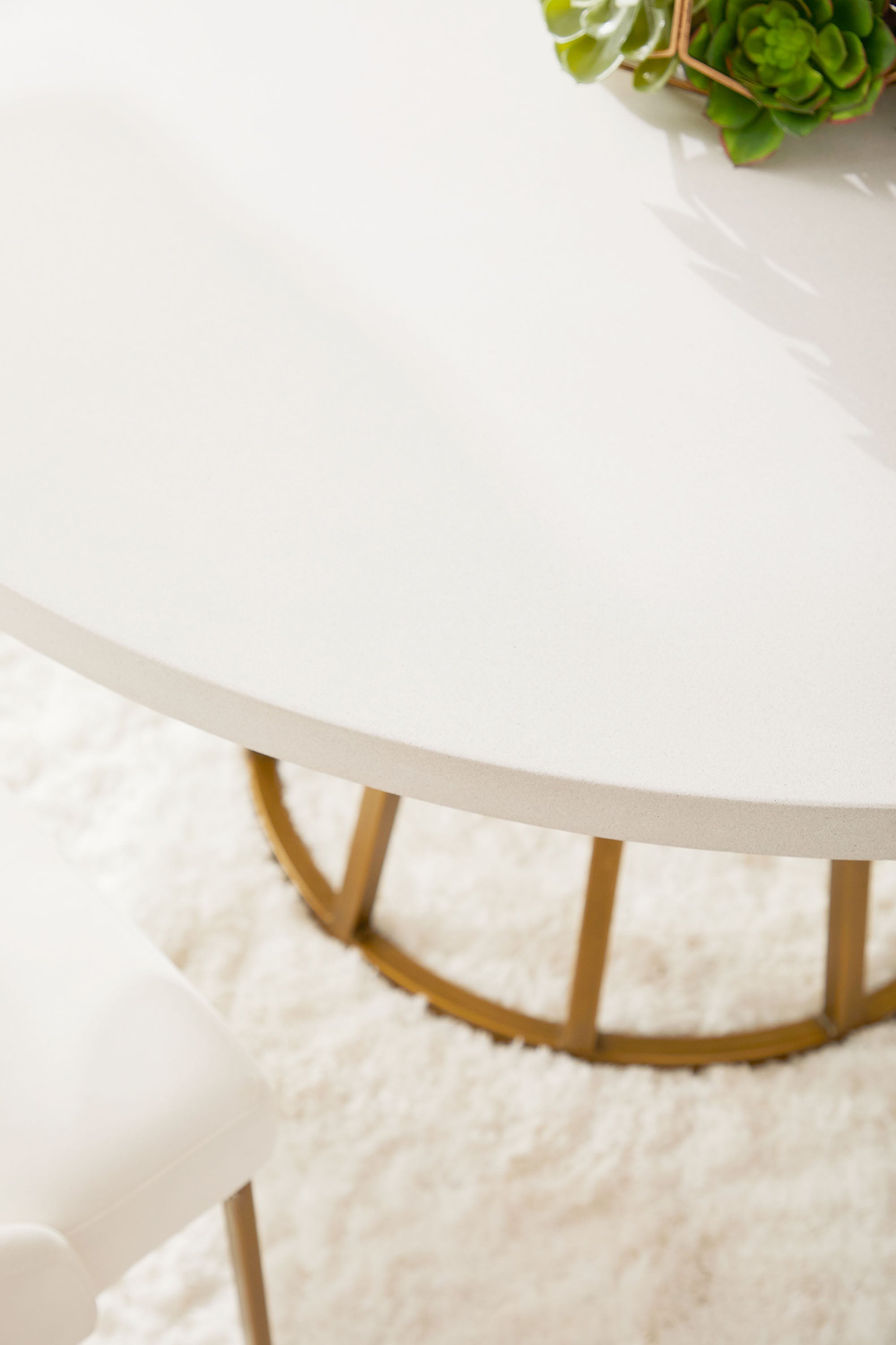 Turino 54" Round Dining Table Concrete Top