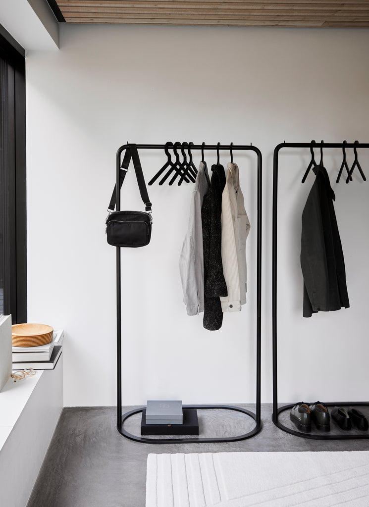 O&O Clothes Rack