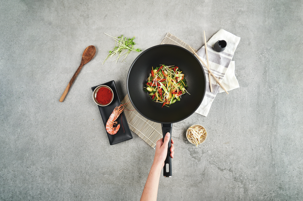 12" Aluminum Stir Fry Pan Nonstick