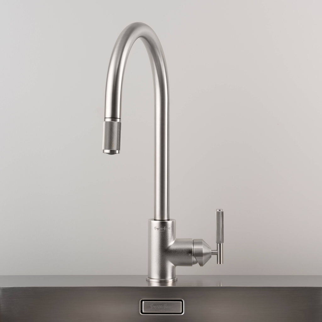 Kitchen Faucet / Pull-Out Mixer / Linear