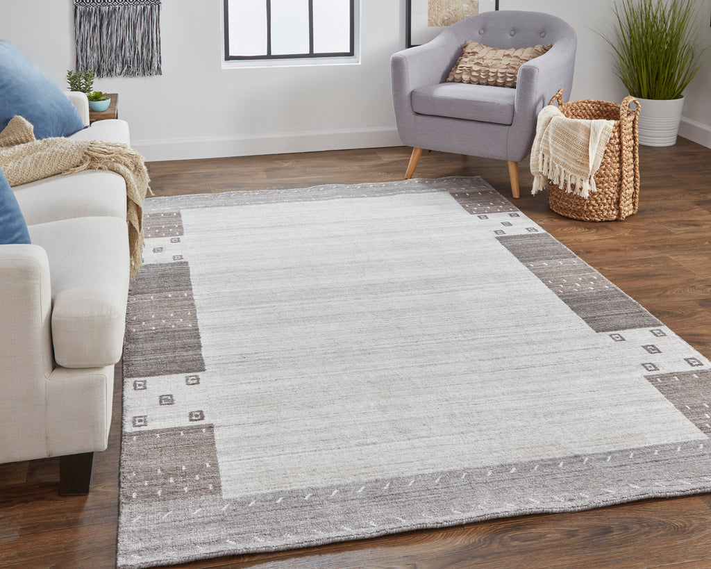 Legacy Transitional Bordered Gray Silver Black Area Rug (7'9" x 9'9")