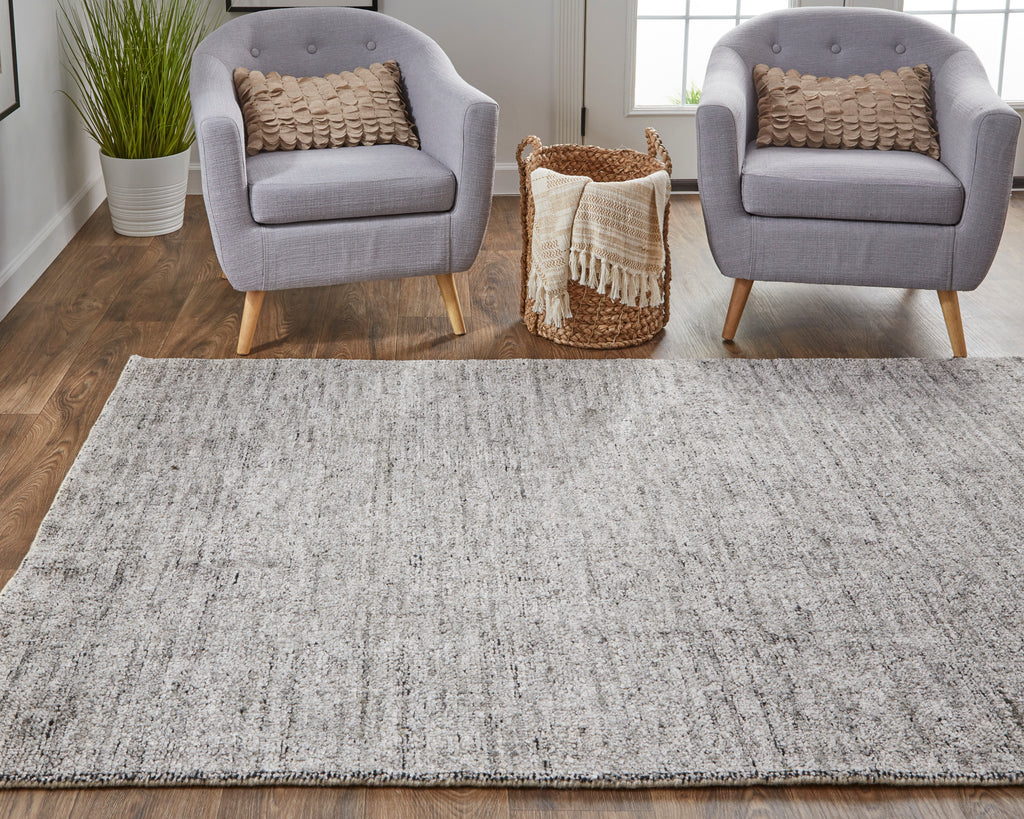 Delino Transitional Solid Gray Black Area Rug (3'6" x 5'6")