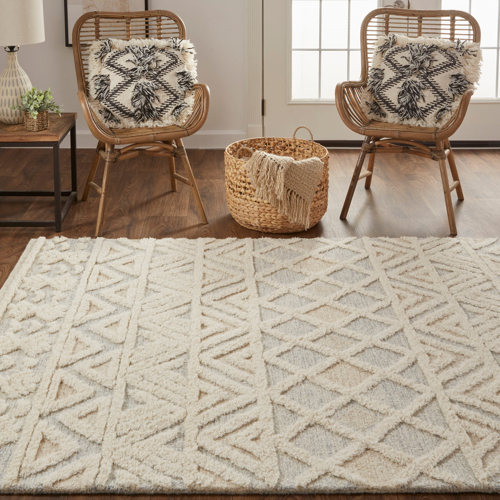 Anica Traditional Geometric Ivory Blue Tan Area Rug (5' x 8')