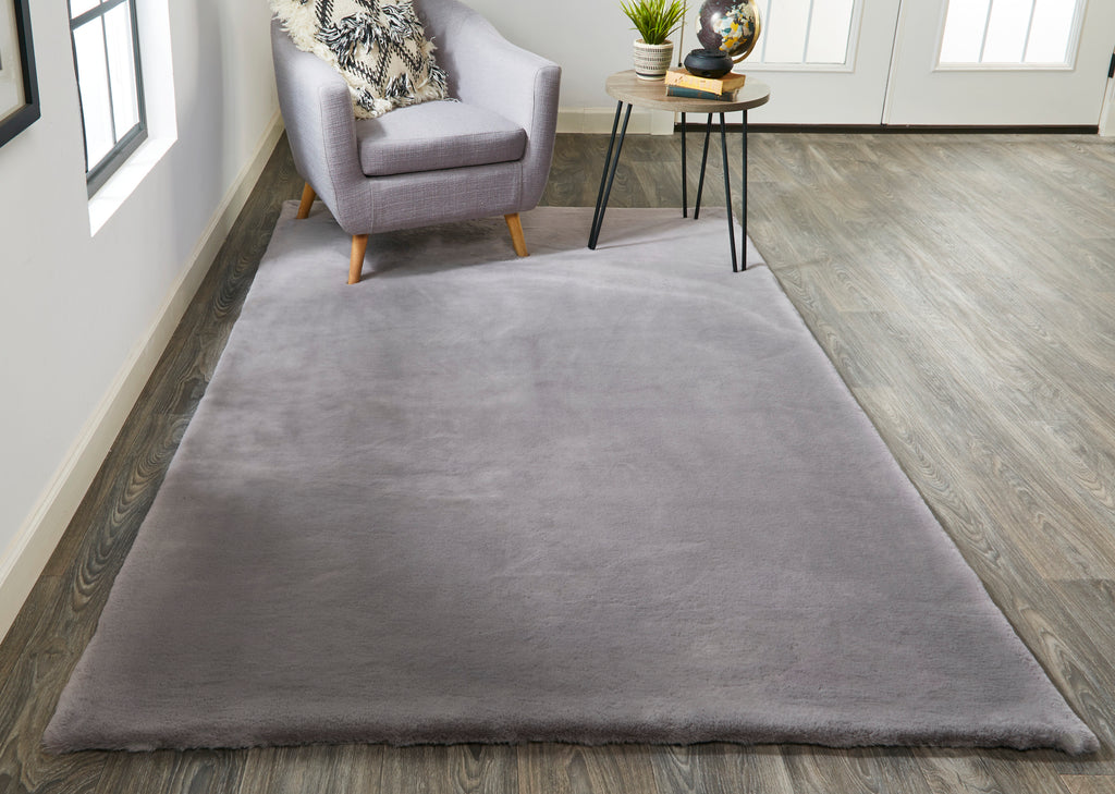 Luxe Velour Transitional Solid Taupe Gray Area Rug (6'7" x 9'6")