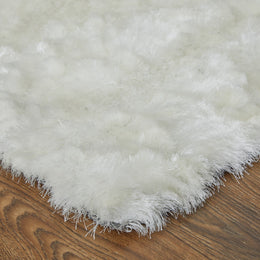 Indochine Modern Solid White Area Rug (5' x 8')