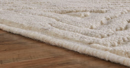 Norah Modern Solid Ivory Area Rug (2' x 3' / Pattern 1)