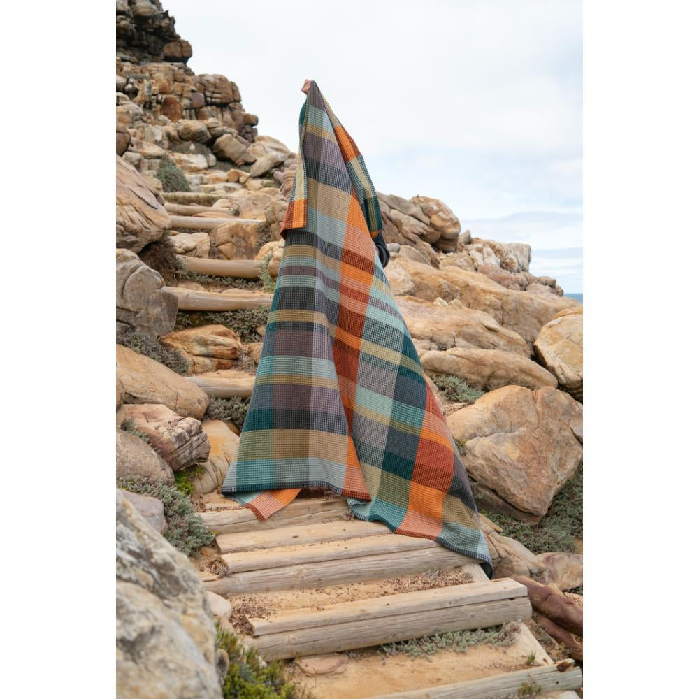 Vrou Vrou Blanket Cypress