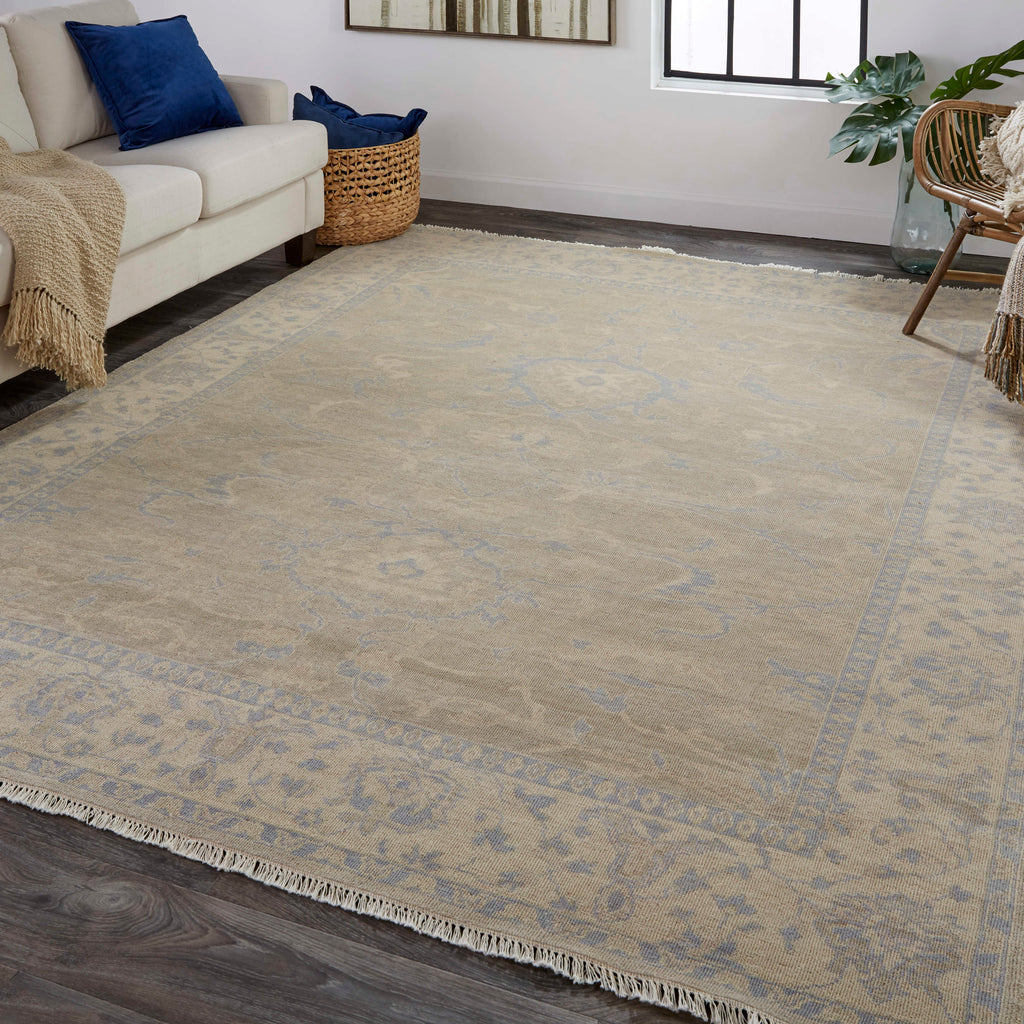 Zenas Traditional Oriental Taupe Ivory Area Rug (11'6" x 15')