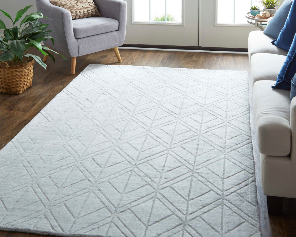 Redford Transitional Solid White Silver Area Rug (9' x 12' / Pattern 2)