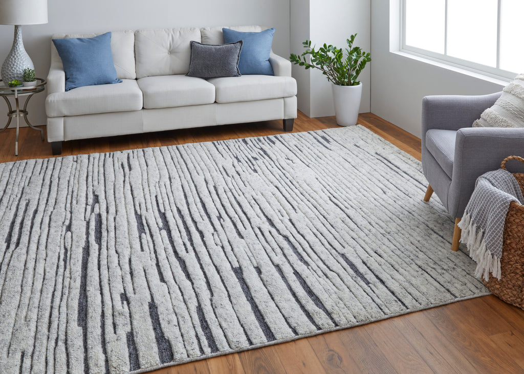 Broadfield Modern Stripes Ivory Area Rug (2' x 3')