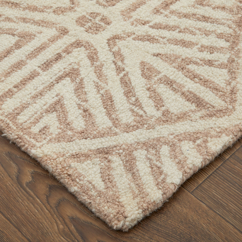 Rhett Transitional Geometric Ivory Taupe Area Rug (5' x 8')