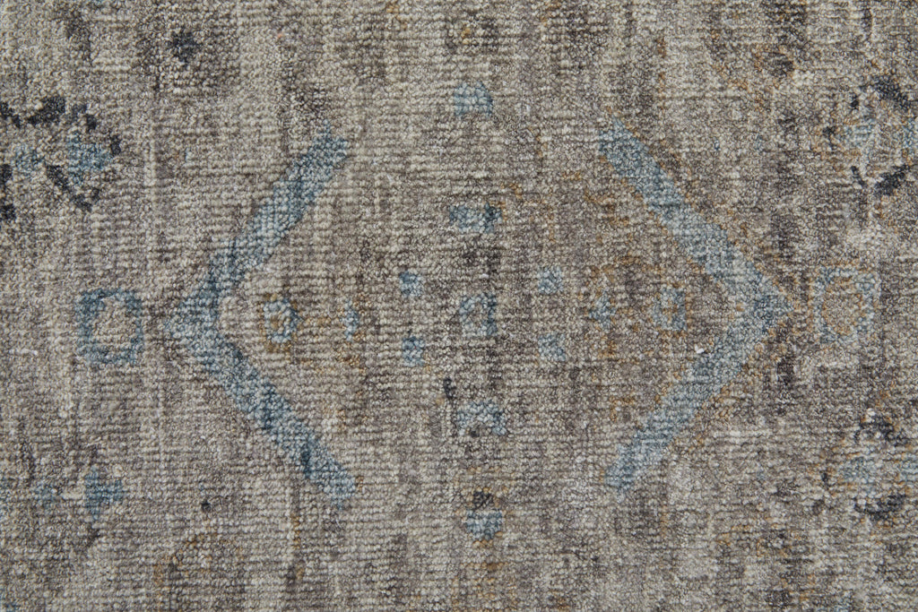 Wembley Traditional Distressed Tan Gray Ivory Area Rug (9'6" x 13'6")