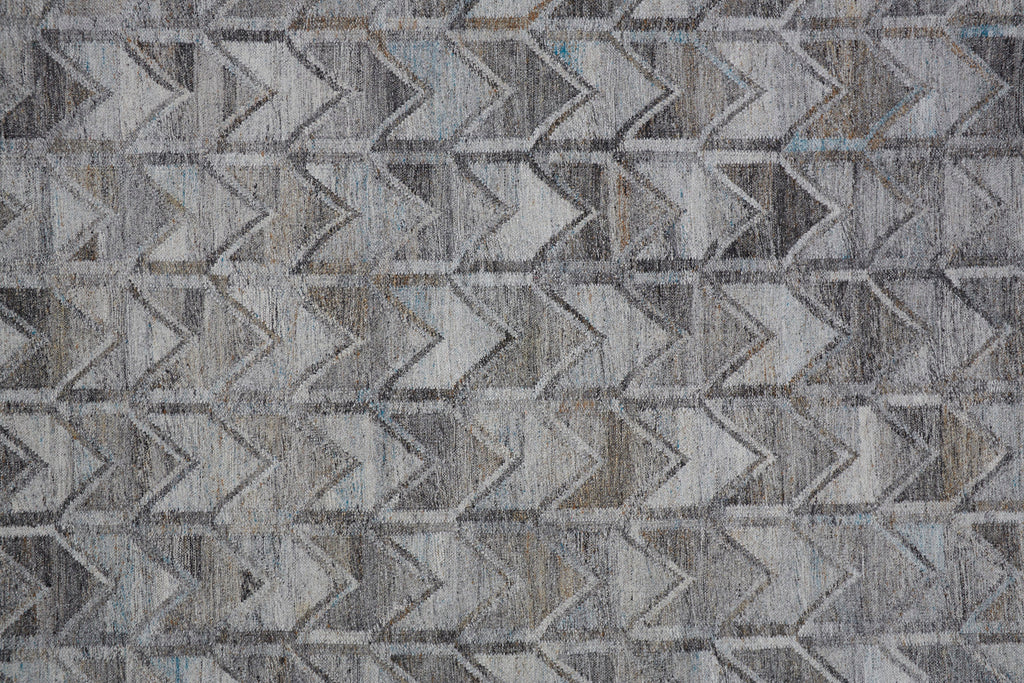 Beckett Transitional Herringbone Gray Silver Taupe Area Rug (3'6" x 5'6")