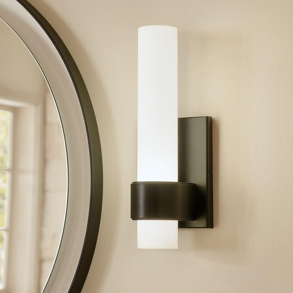 Izza Wall Sconce LED (Matte Black)