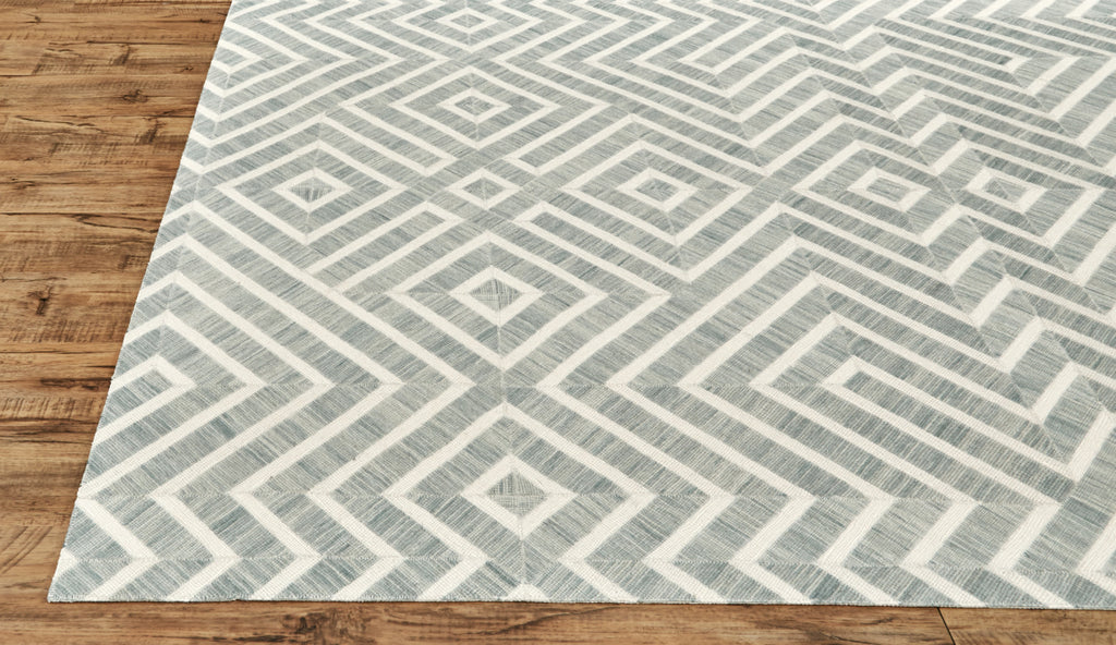 Bermuda II Transitional Geometric Gray Ivory Area Rug (5' x 8')