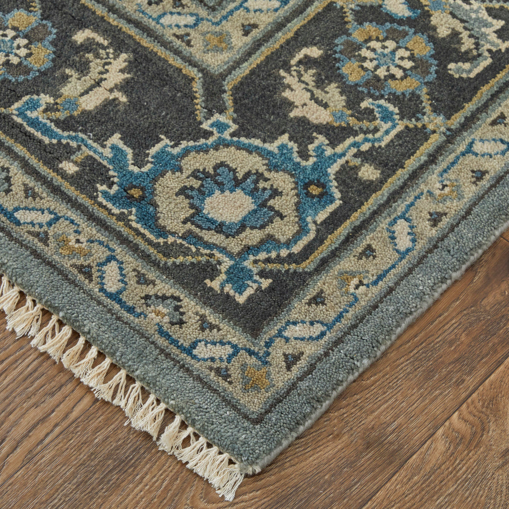 Ustad Traditional Persian Blue Gray Taupe Area Rug (7'9" x 9'9")