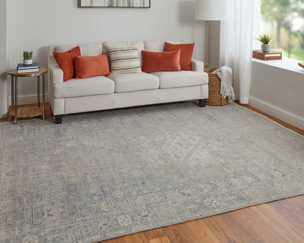 Wembley Traditional Distressed Taupe Ivory Area Rug (3' x 5')