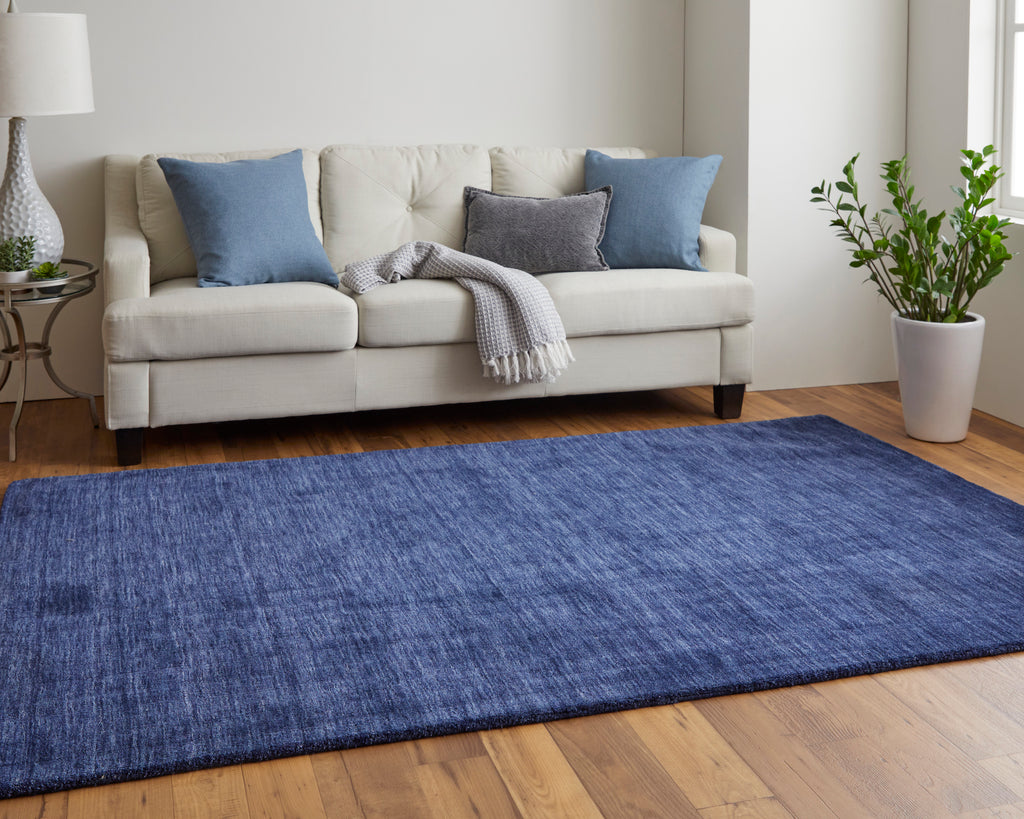 Luna Modern Solid Blue Area Rug (2'6" x 8')