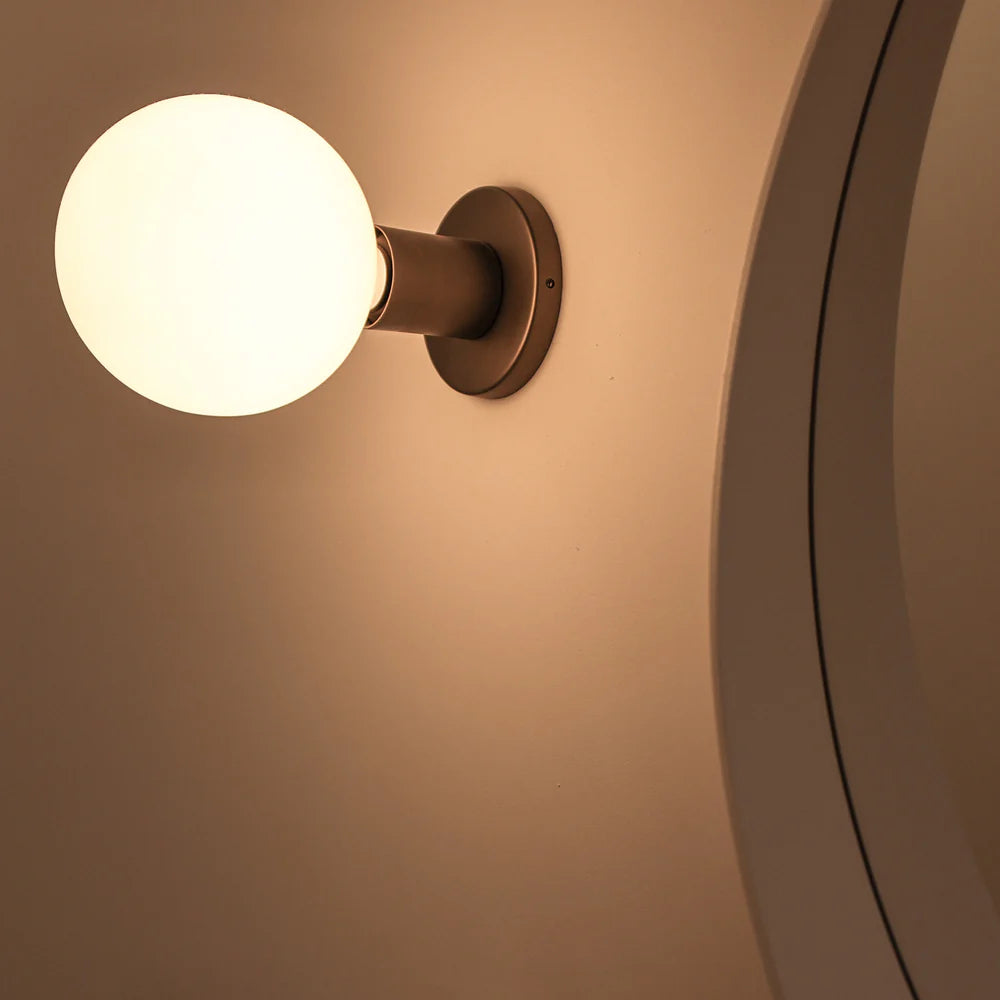 Lochan Wall Light