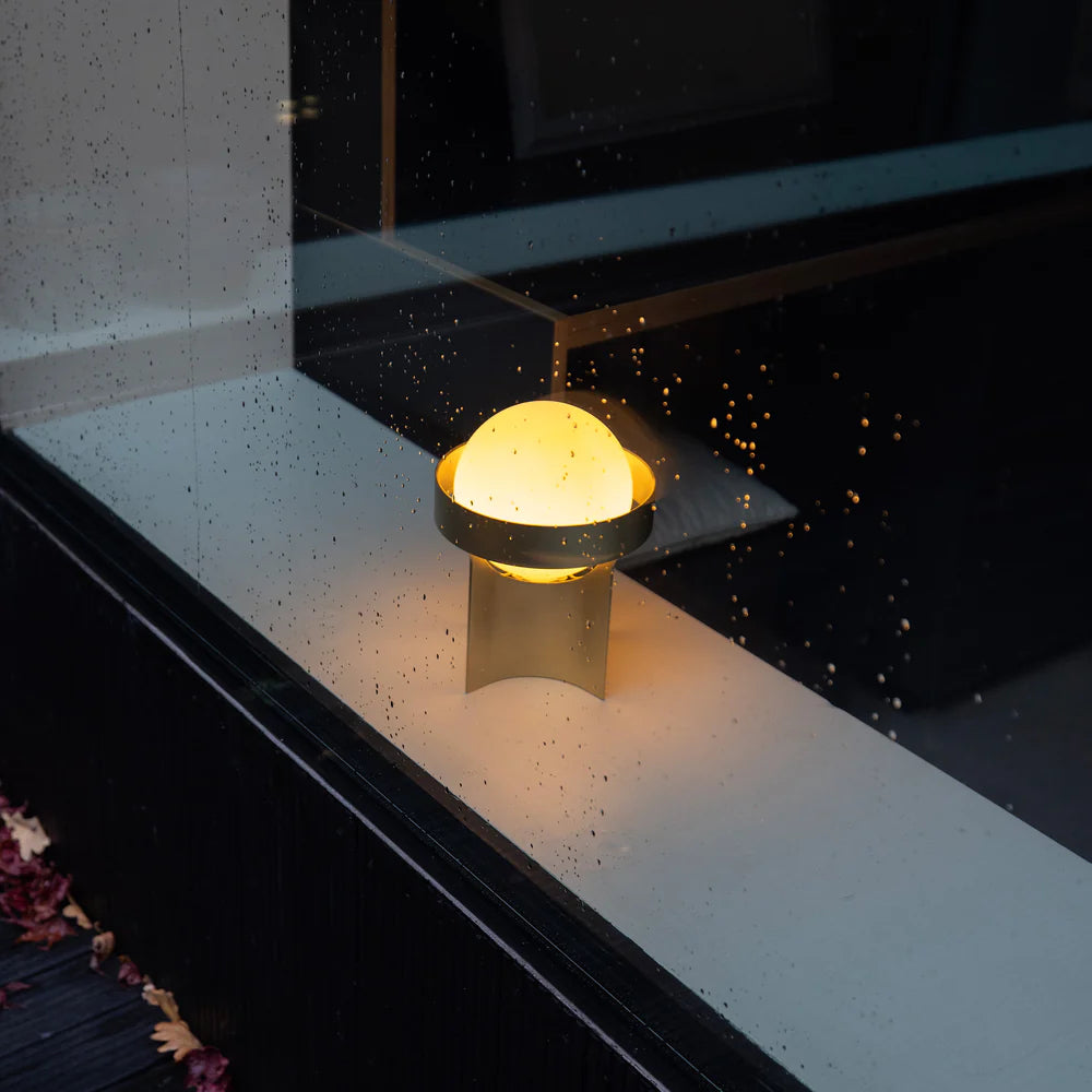 Loop Table Lamp with Sphere IV Bulb