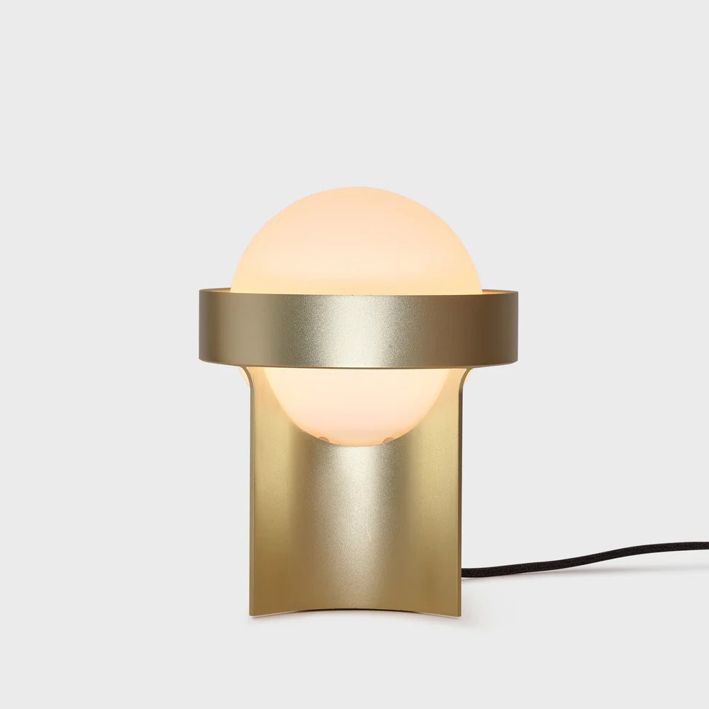 Loop Table Lamp with Sphere IV Bulb