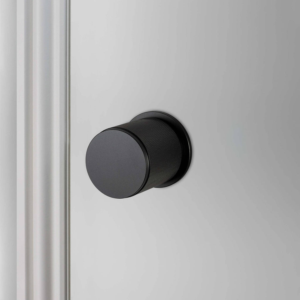 Door Knob / Conventional / Passage / Cross