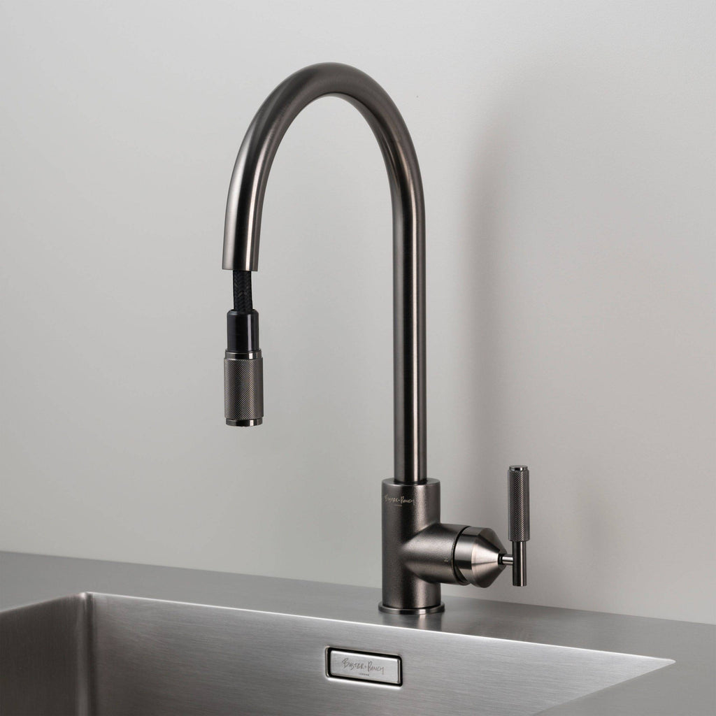 Kitchen Faucet / Pull-Out With Dual Spray / Cross