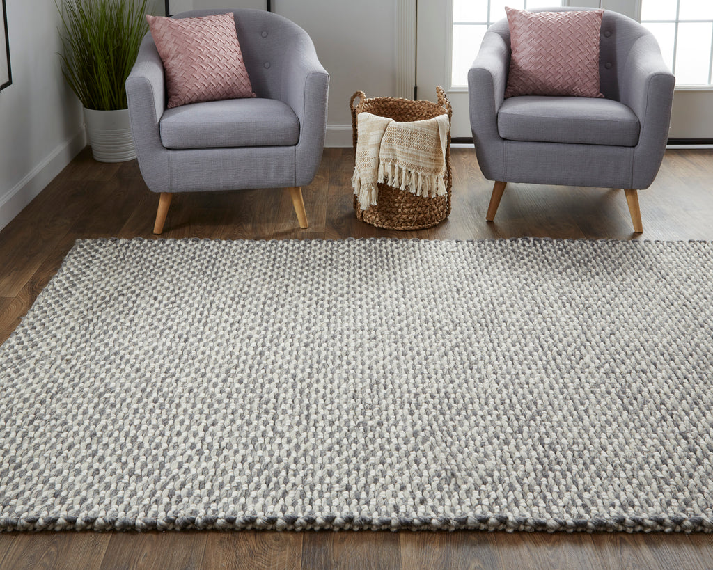 Berkeley Transitional Solid Gray Ivory Area Rug (3'6" x 5'6")