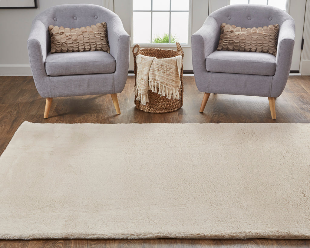 Luxe Velour Transitional Solid Tan Area Rug (4' x 6')