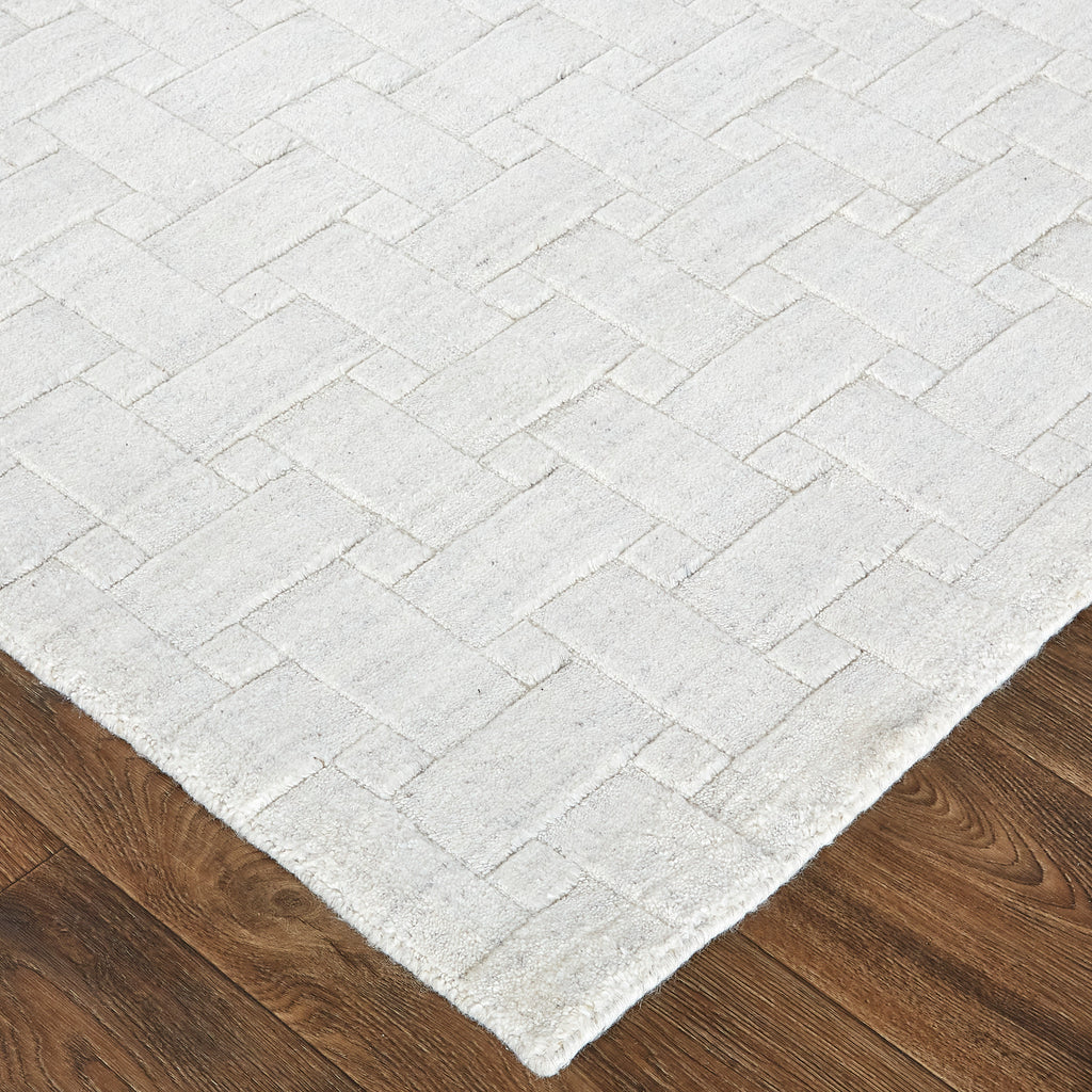 Redford Transitional Solid White Silver Area Rug (12' x 15' / Pattern 3)