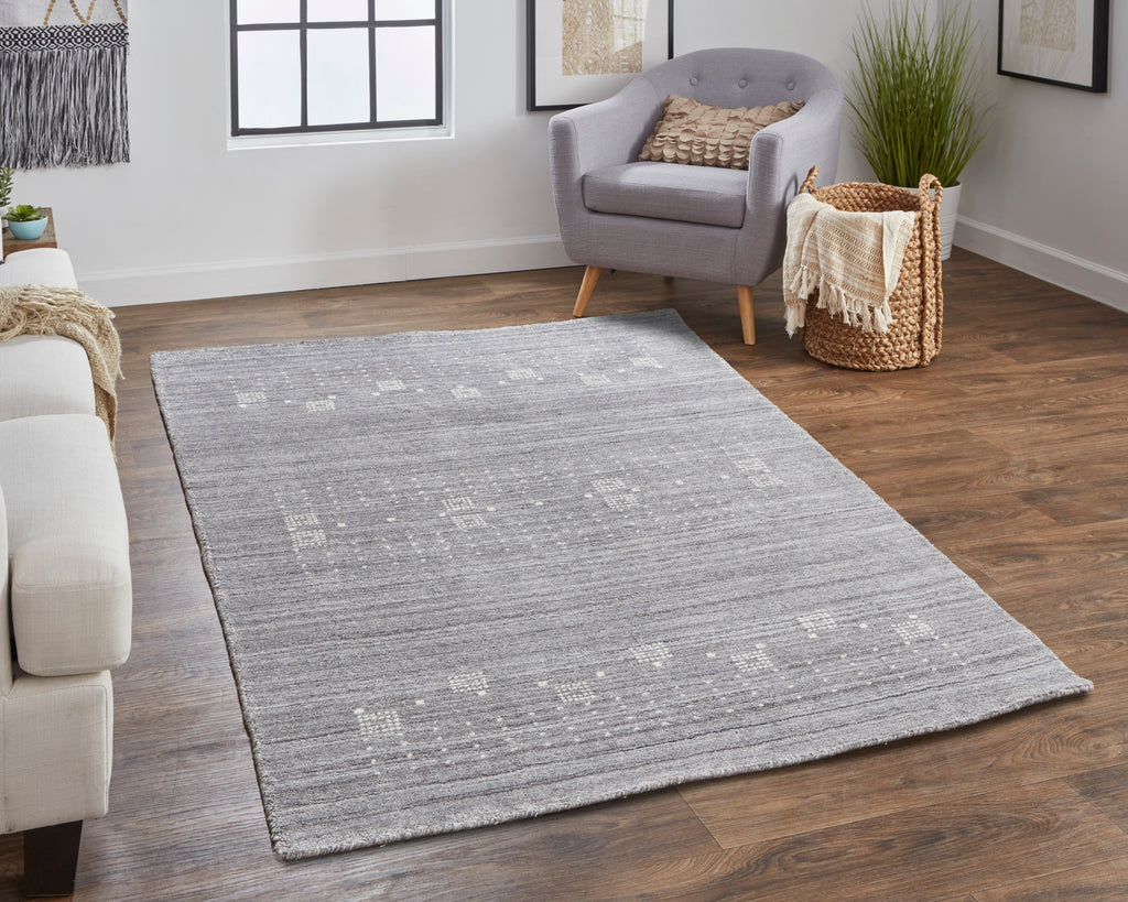 Legacy Transitional Solid Gray Ivory Area Rug (5'6" x 8'6")