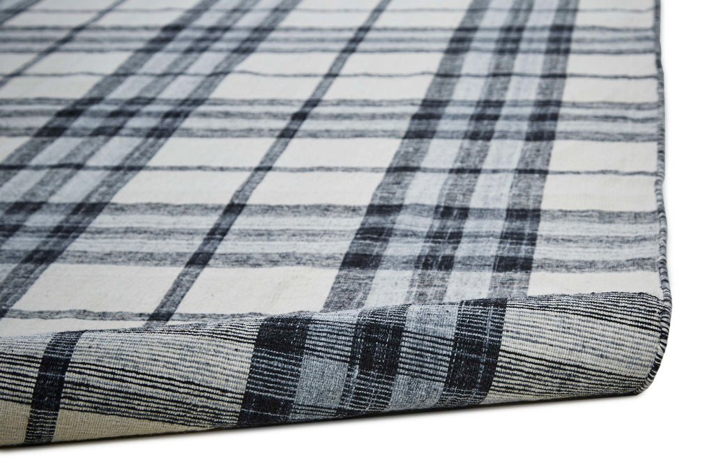 Crosby Transitional Plaid Ivory Blue Black Area Rug (2' x 3')