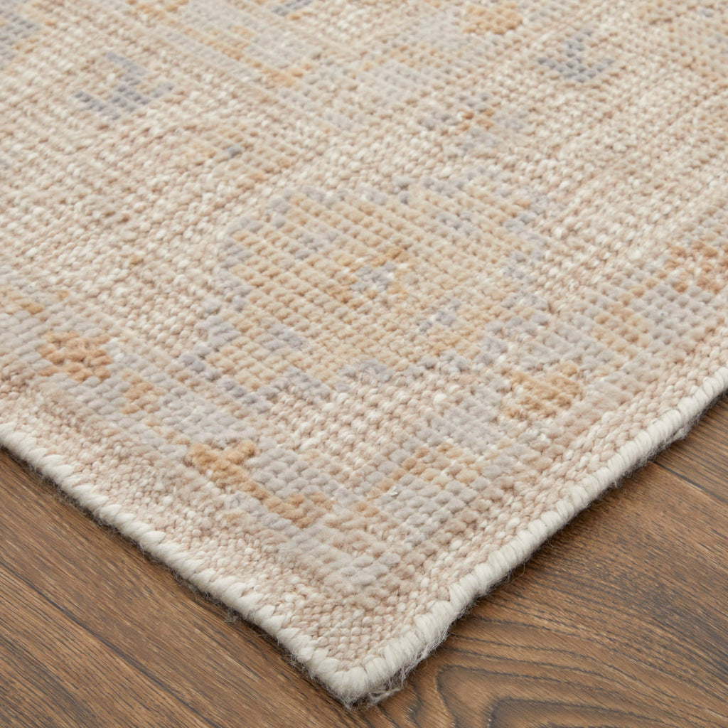 Wendover Transitional Oriental Ivory Tan Blue Area Rug (2' x 3')