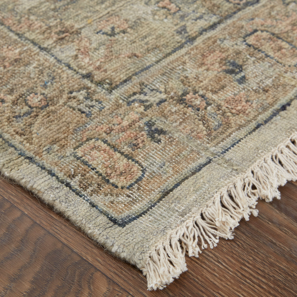 Marabel Traditional Oriental Taupe Ivory Gray Area Rug (2' x 3')