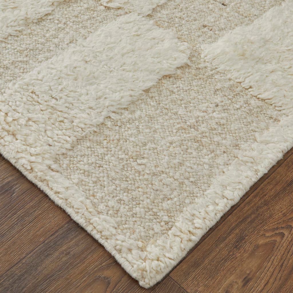 Ashby Transitional Geometric Ivory Area Rug (2' x 3')