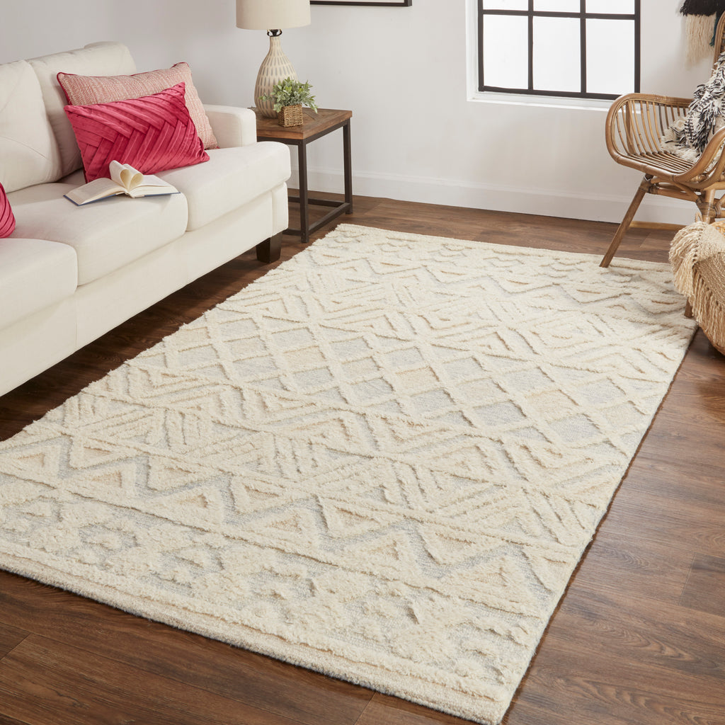 Anica Traditional Geometric Ivory Blue Tan Area Rug (5' x 8')