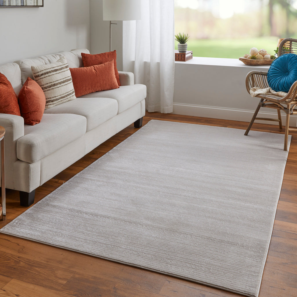 Melina Modern Solid Gray White Silver Area Rug (1'8" x 2'10")