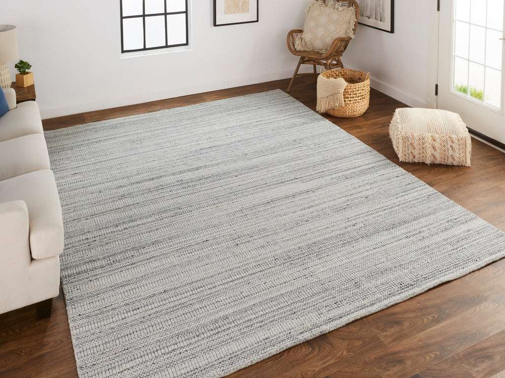 Keaton Transitional Solid Silver Area Rug (5' x 8')