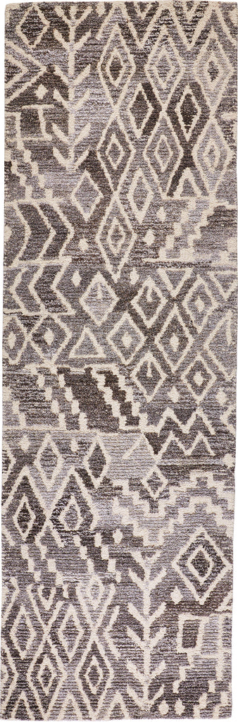 Asher Transitional Distressed Gray White Area Rug (2'6" x 8')