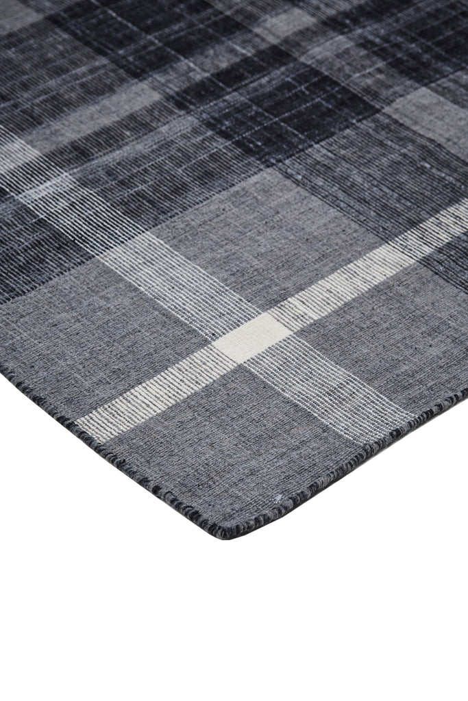 Crosby Transitional Plaid Black Gray White Area Rug (5' x 8')