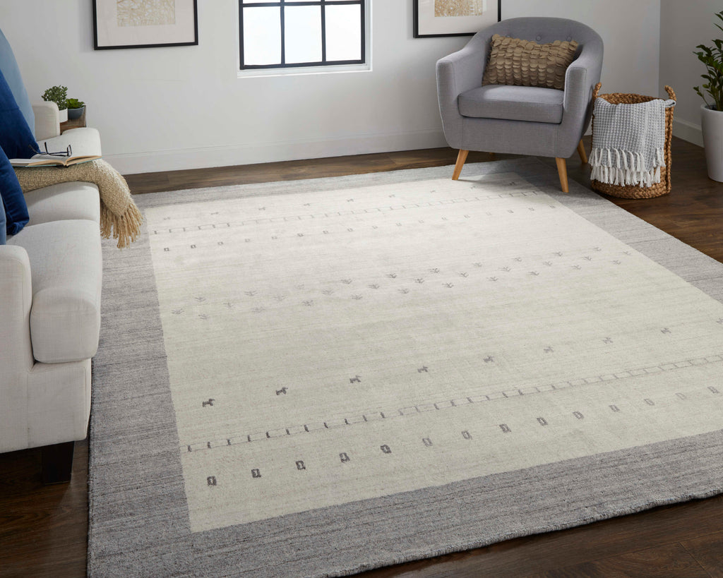 Legacy Transitional Bordered Ivory Gray Area Rug (7'9" x 9'9")