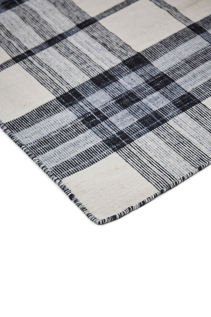 Crosby Transitional Plaid Ivory Blue Black Area Rug (2' x 3')