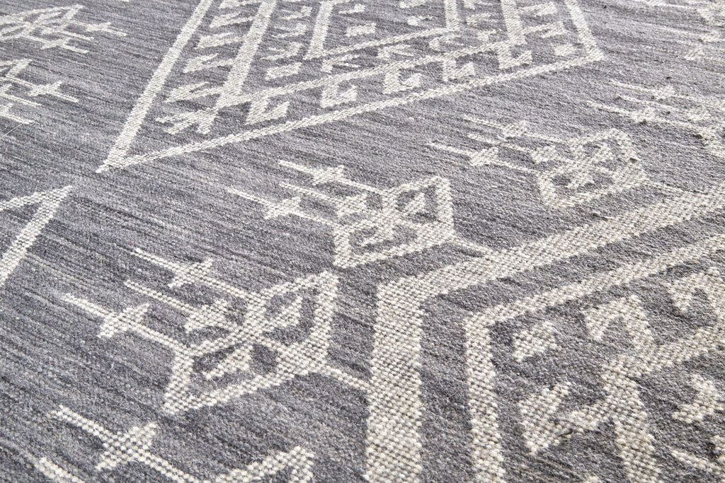 Savona Transitional Southwestern Gray Ivory Blue Area Rug (10' x 14')