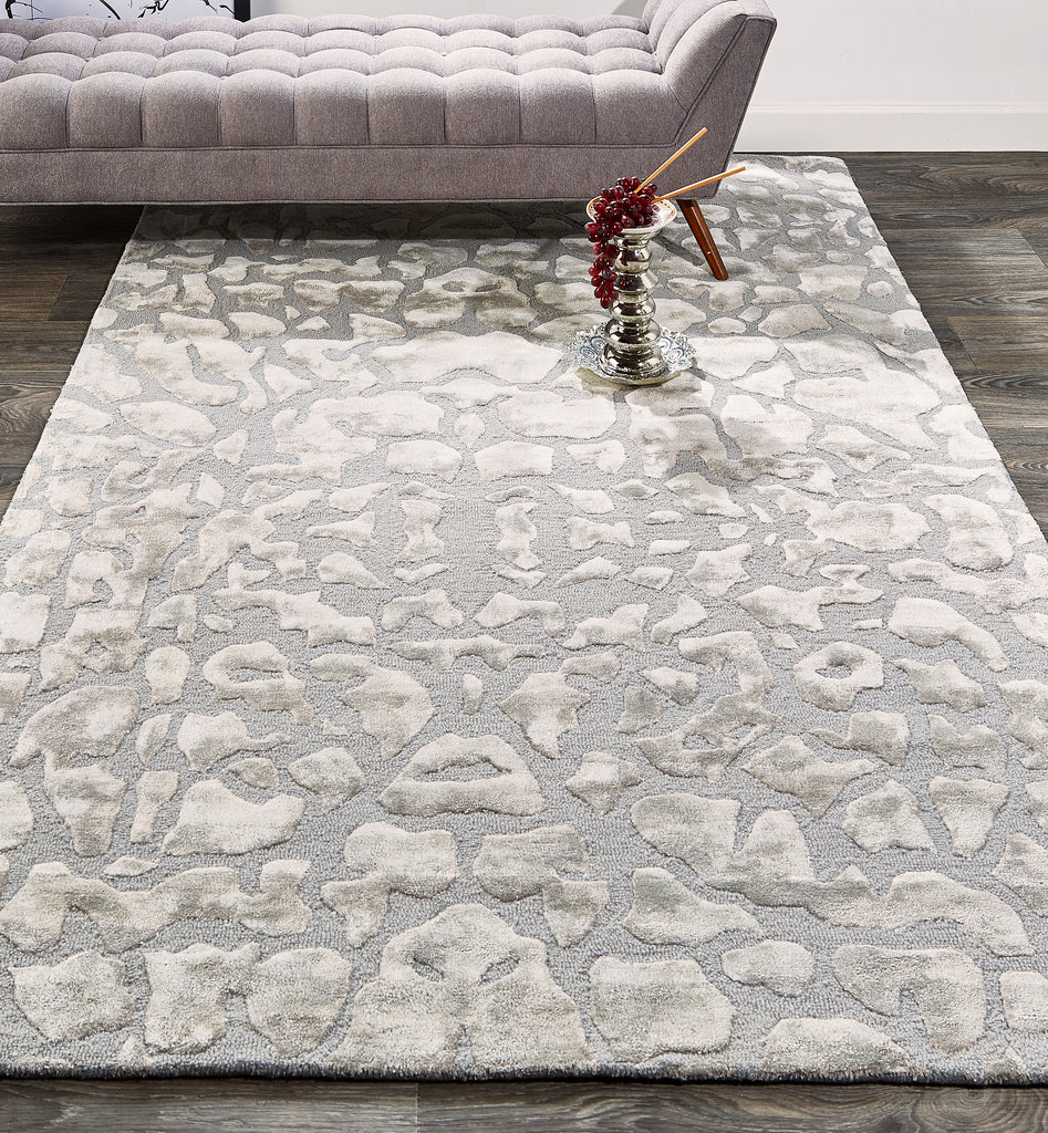 Mali Modern Abstract Gray Silver Area Rug (2' x 3')